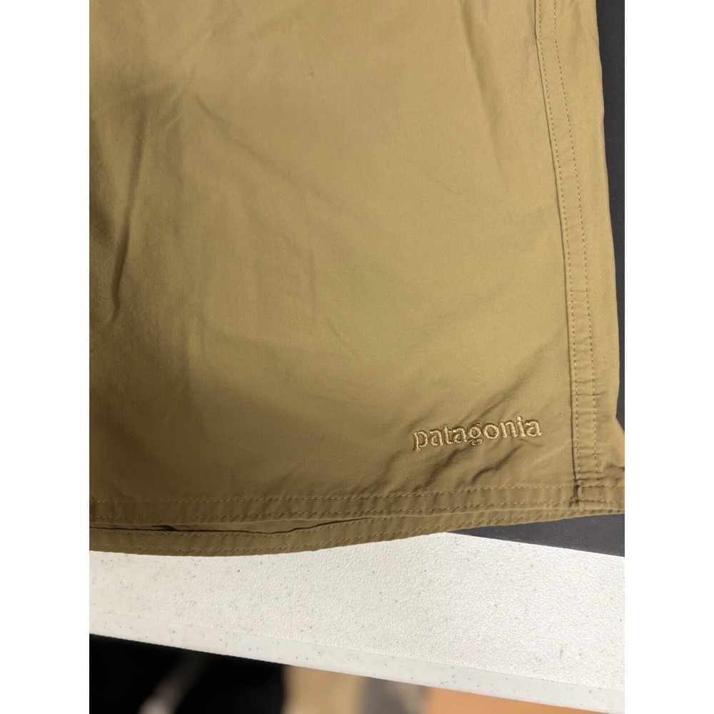 PATAGONIA MEN'S Sz. 34 Green Shorts Drawstring Gorpcore Hiking Trail Biking - Picture 8 of 8